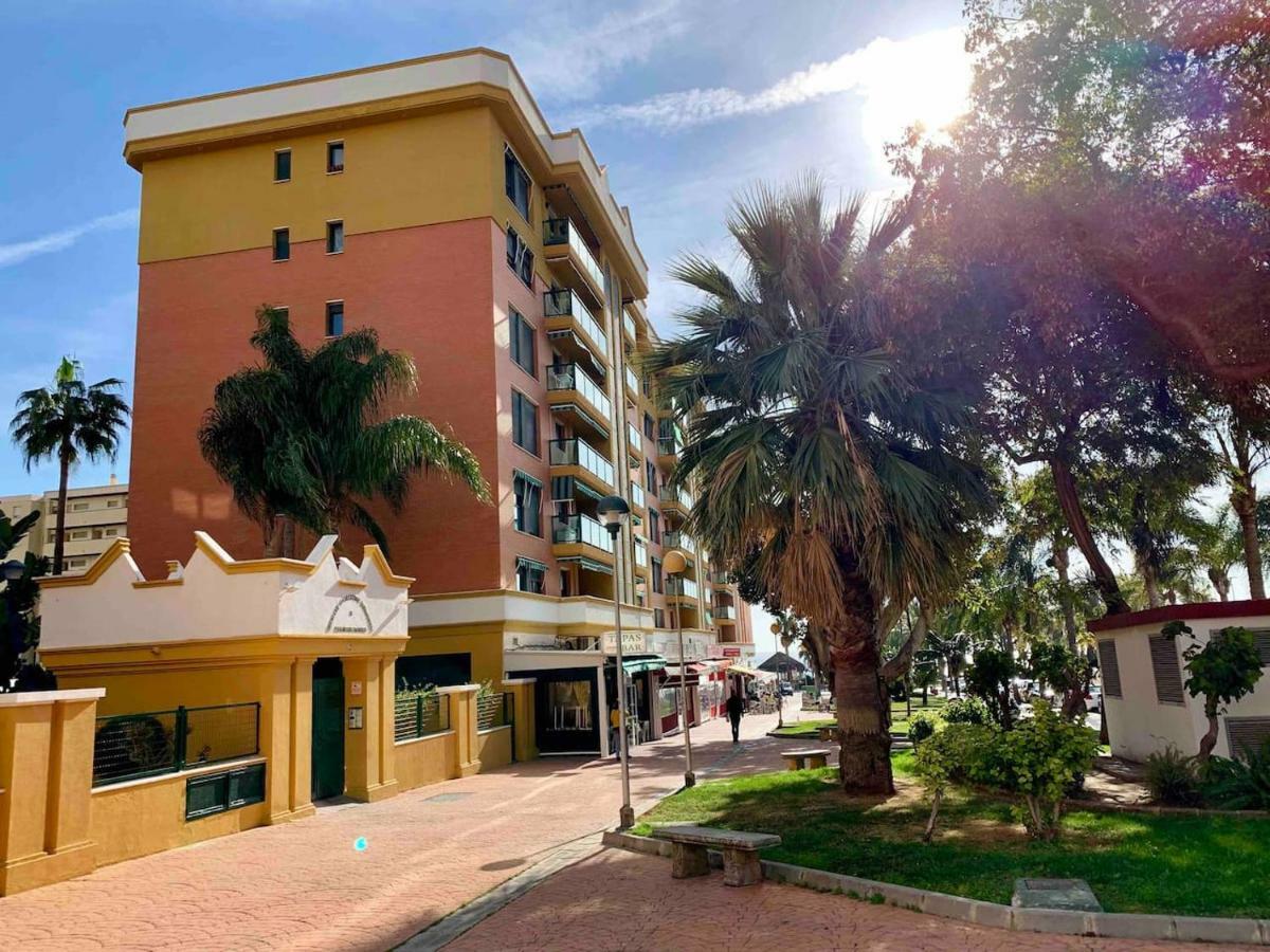 Apto. Lujo Primera Linea Playa Del Bajondillo Торремолінос Екстер'єр фото